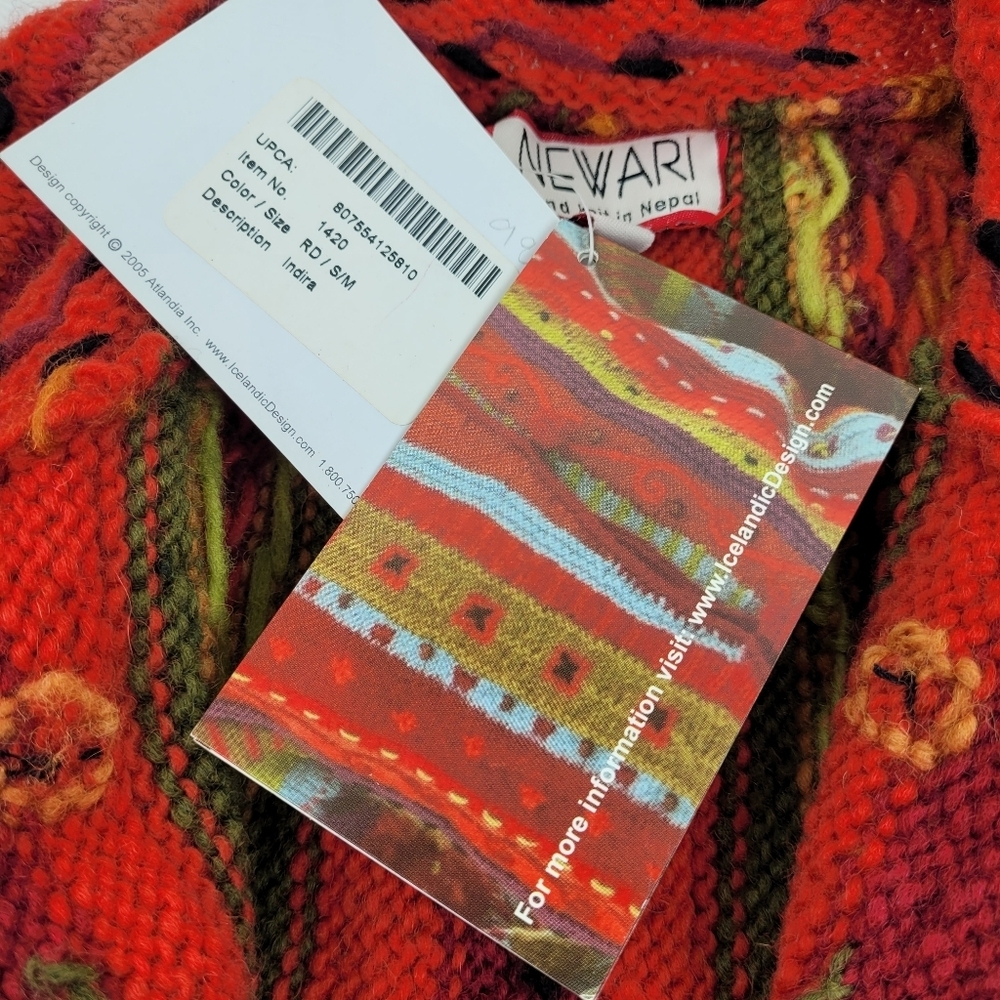 Newari hand knit red wool cardigan sweater Icelandic Design cozy artsy NWT S/M - Picture 10 of 11